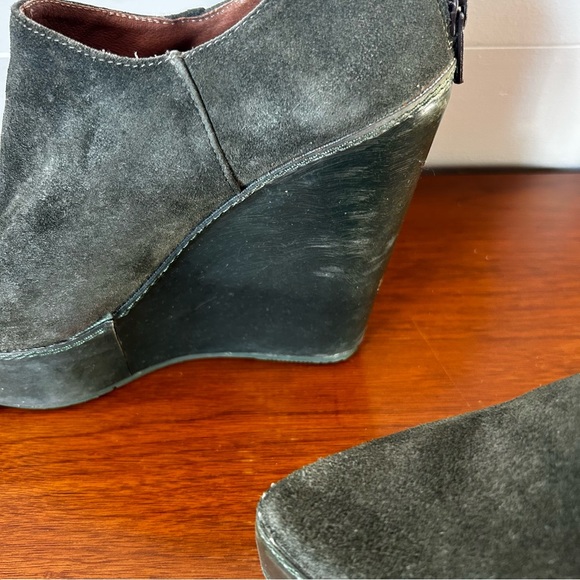 Suede Wedges - Picture 4 of 4